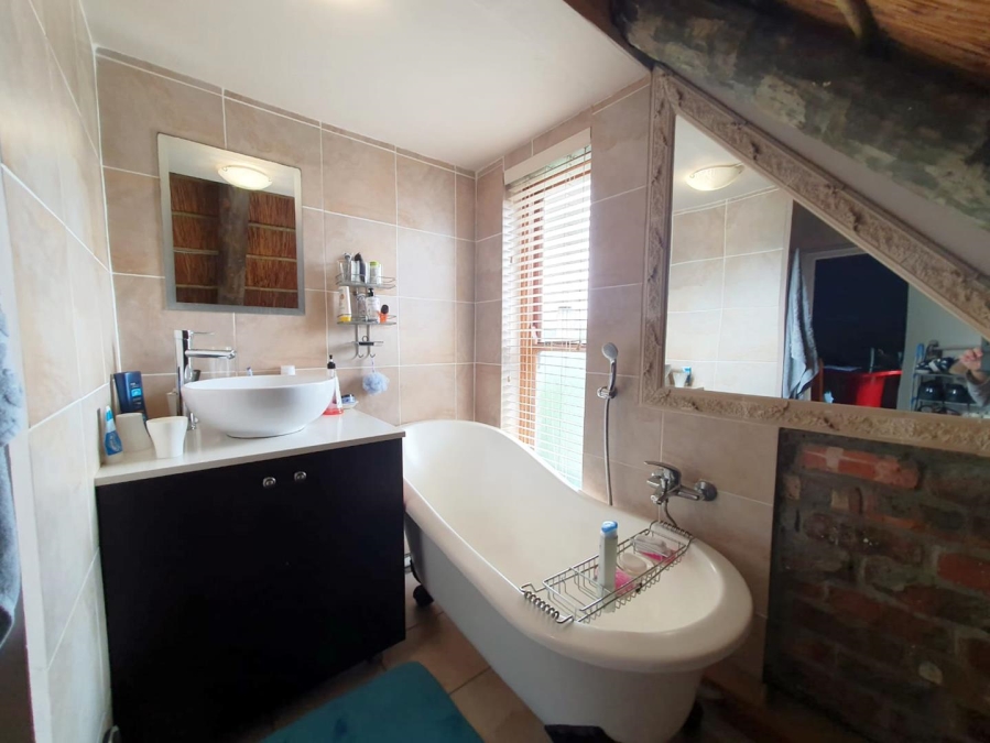 5 Bedroom Property for Sale in Sunset Beach Western Cape